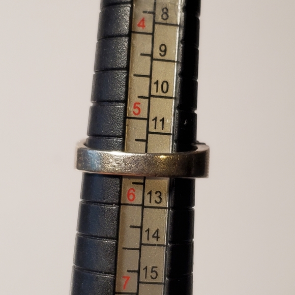 Sterling silver with CZ stone ring - Picture 10 of 12